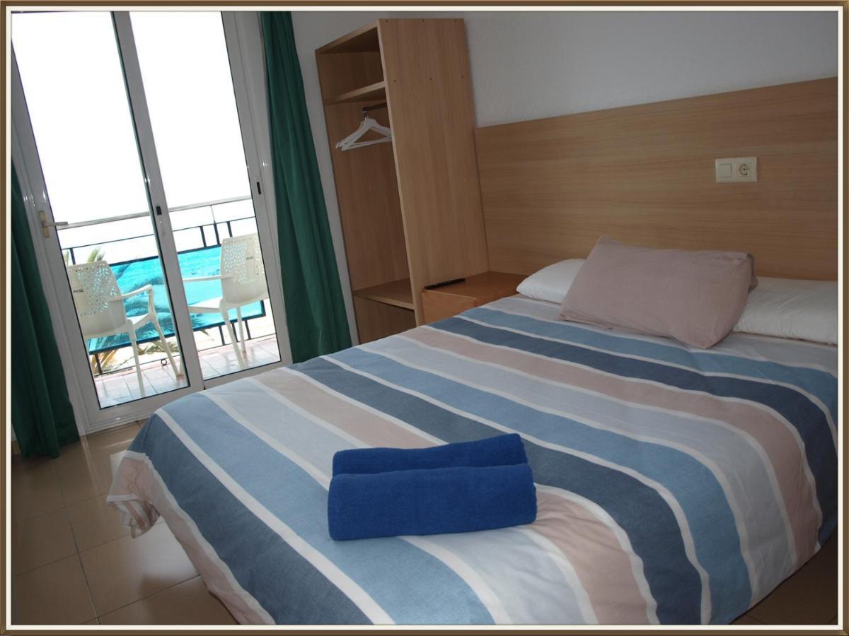 Hostal Mozaik Lloret Lloret de Mar Exterior foto